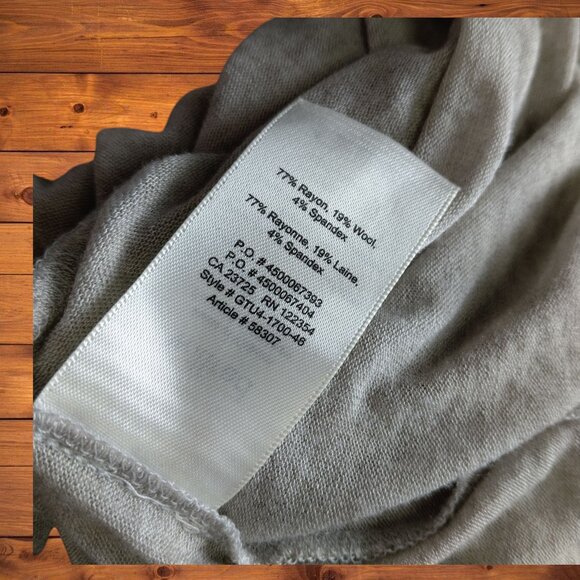 Wilfred Aritzia Women's Medium Long Sleeve Gray Wool Blend V-Neck Top Neutral - Picture 4 of 7